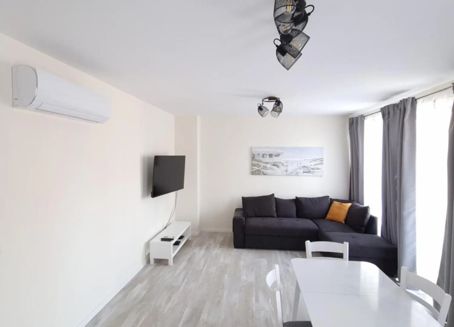 Апартаменти Жилищна Сграда Орех Varna Apartment
